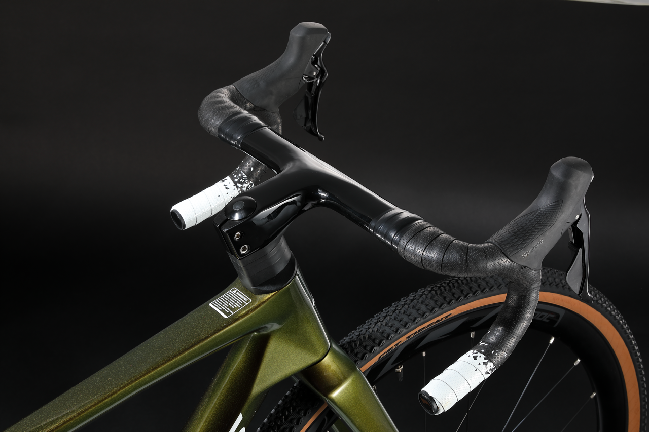 RINOS Gruscykler Carbon Sandman1.0 Shimano R3000